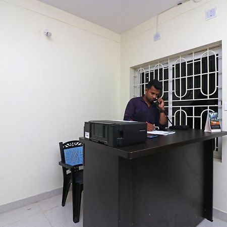 Oyo Hotel Ayush Palace Cuttack Bagian luar foto
